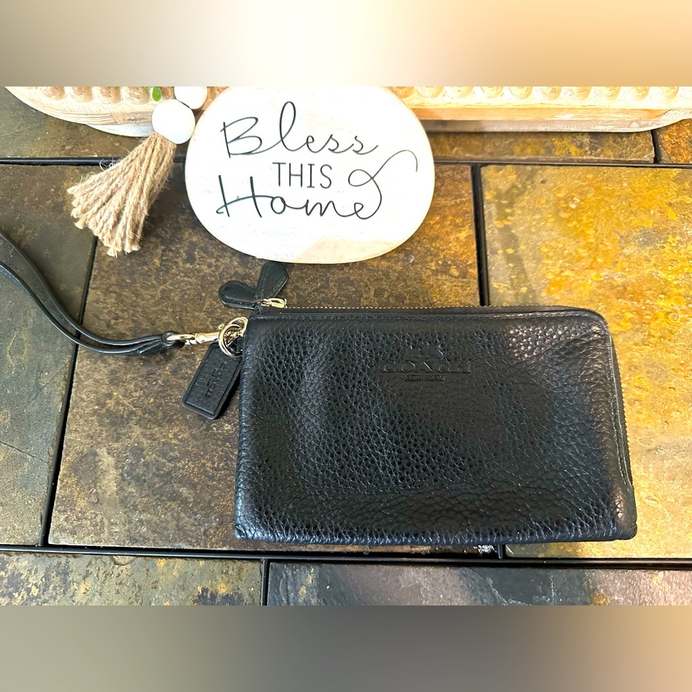 Authentic Coach two zipper wristlet